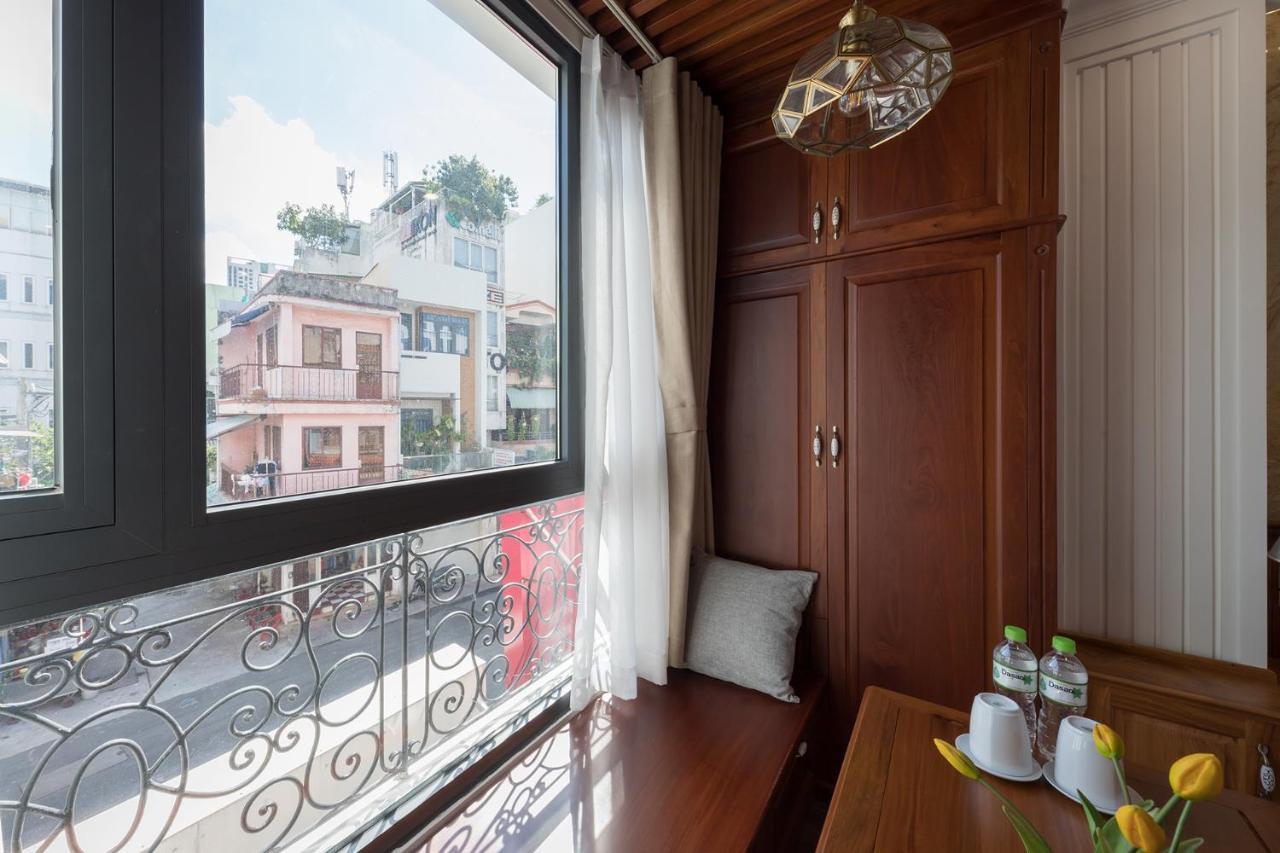 Woody House Boutique Hotel Хошимин Екстериор снимка